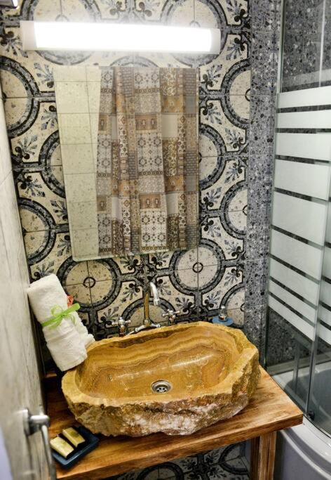 Meandros Suite In Old Town Rhodes City Exterior foto